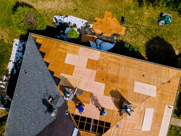 Roof Gutter Cleaning in Mansfield Center, MA